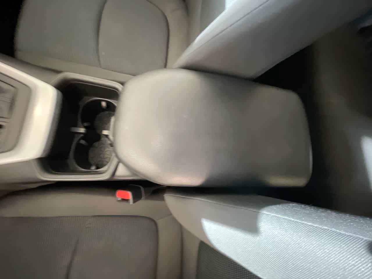 Certified 2022 Toyota RAV4 LE AWD/4WD image 21