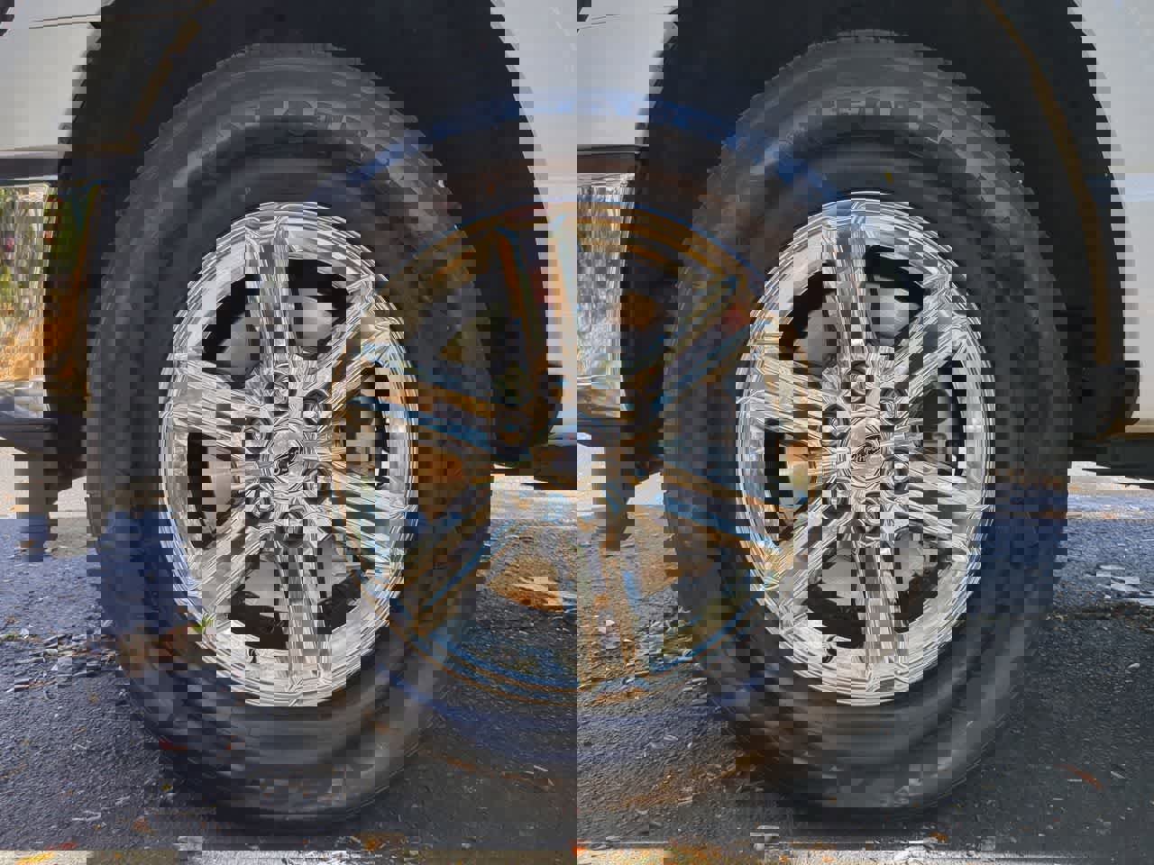 Used 2024 Ford F150 XLT w/ Equipment Group 302A MID image 14