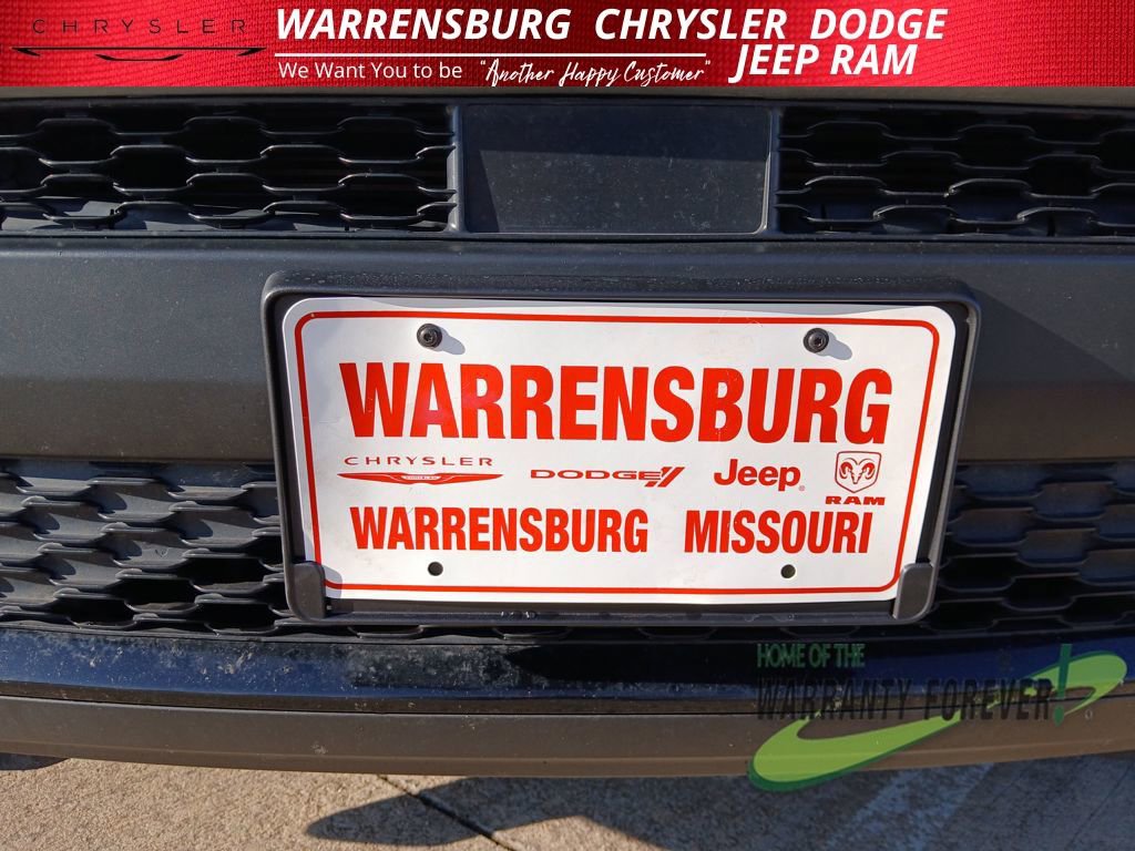 Used 2023 Jeep Grand Cherokee L Laredo image 37