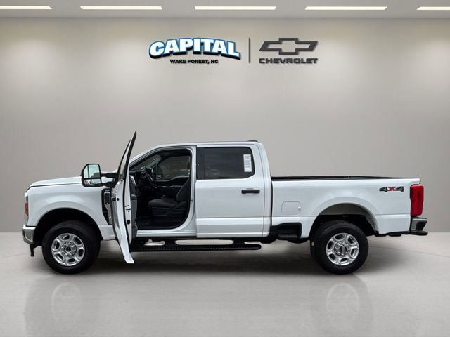 Used 2025 Ford F250 XLT image 13