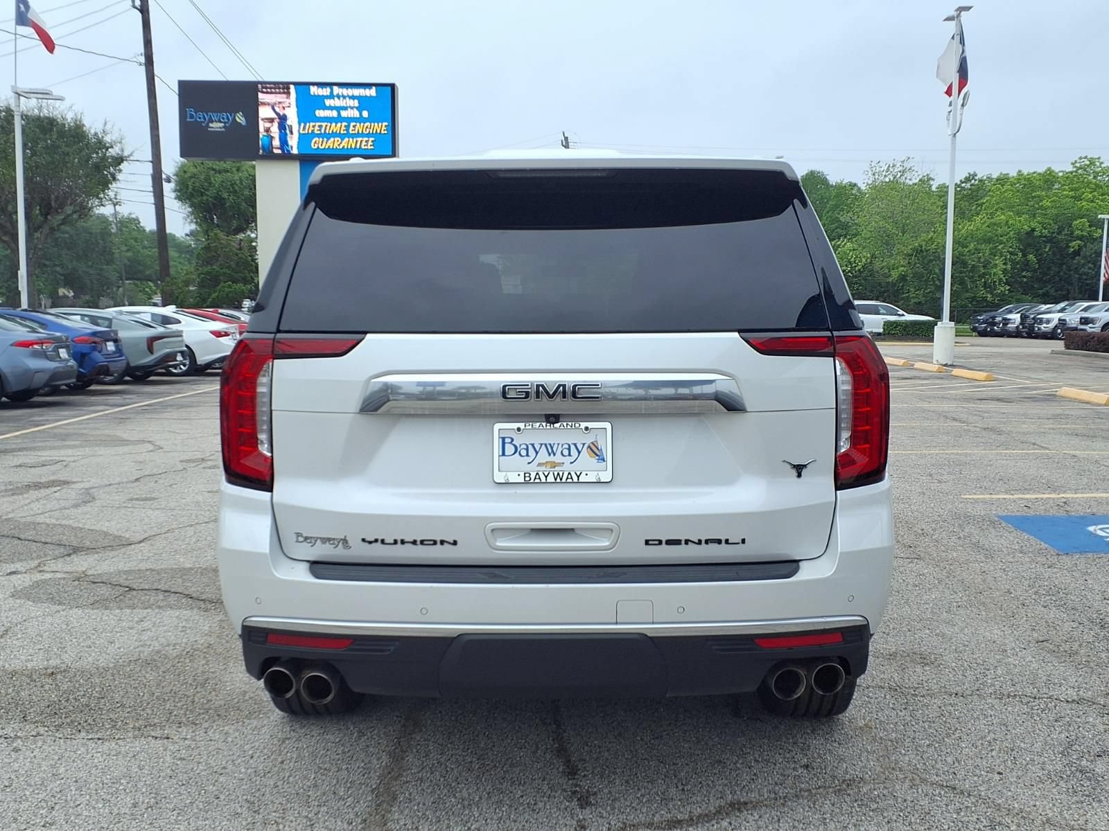 Used 2021 GMC Yukon XL Denali AWD/4WD image 22