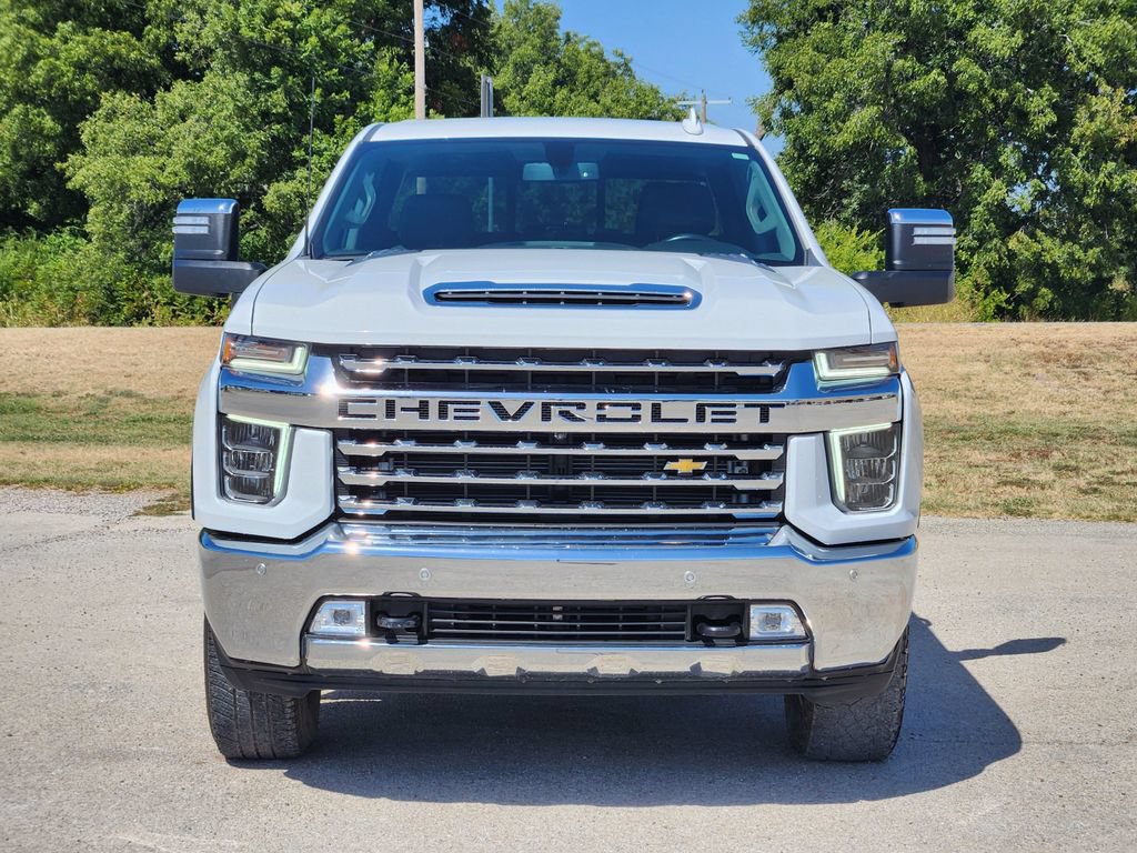 Used 2022 Chevrolet Silverado 2500 LTZ w/ LTZ Plus Package AWD/4WD image 2