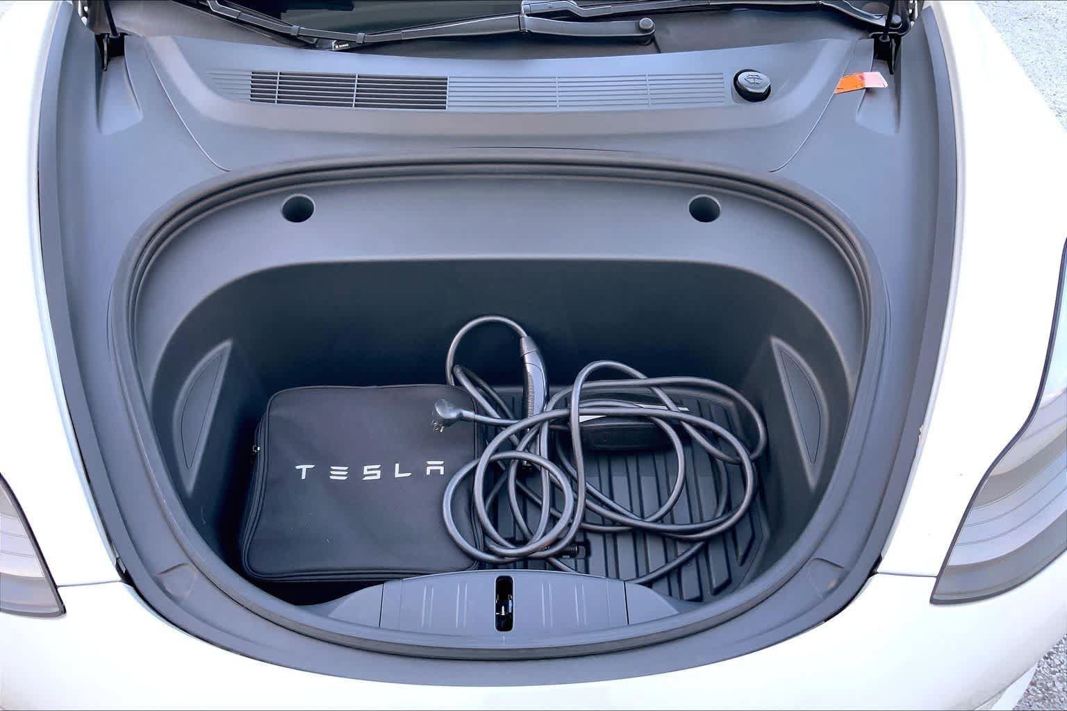Used 2021 Tesla Model 3 Standard Range Plus RWD image 9