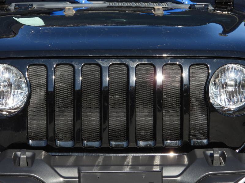 Used 2023 Jeep Gladiator Willys AWD/4WD image 29
