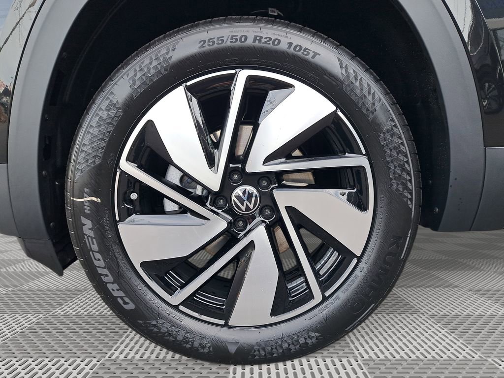 New 2025 Volkswagen Atlas SEL image 10