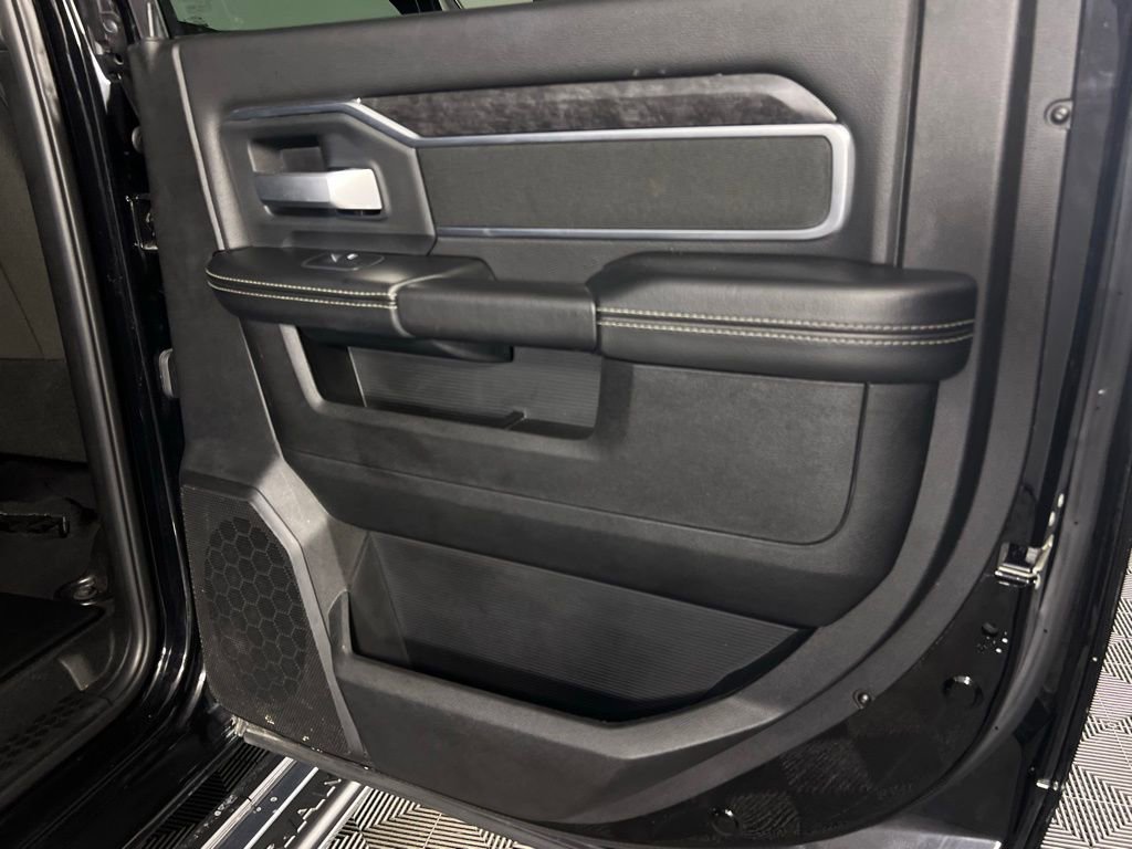 Used 2024 RAM 2500 Big Horn w/ Bed Utility Group image 29