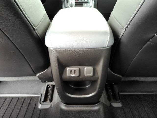 Used 2022 Chevrolet Colorado Z71 image 24