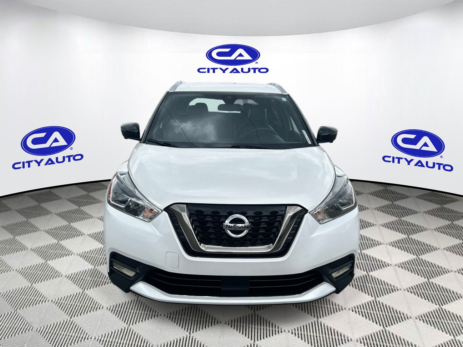 Used 2020 Nissan Kicks SR w/ SR Premium Package FWD image 10