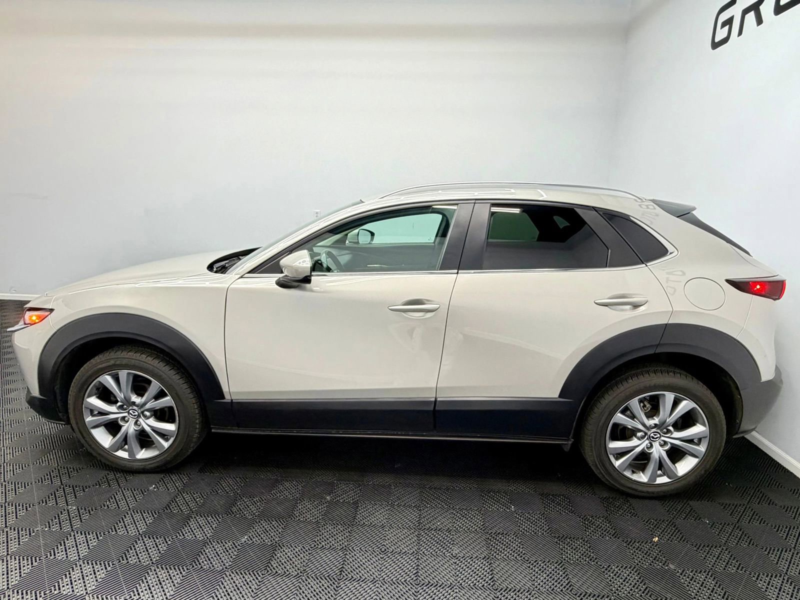 Used 2023 MAZDA CX-30 AWD 2.5 S w/ Preferred Package image 4