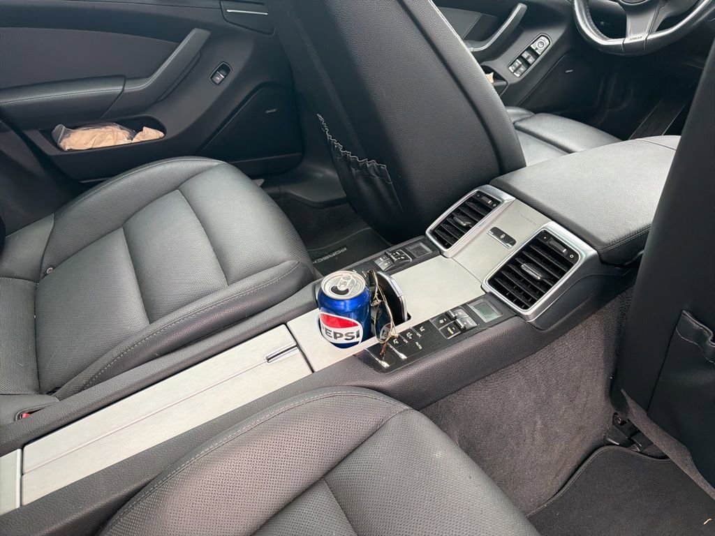 Used 2015 Porsche Panamera 4 AWD/4WD image 68