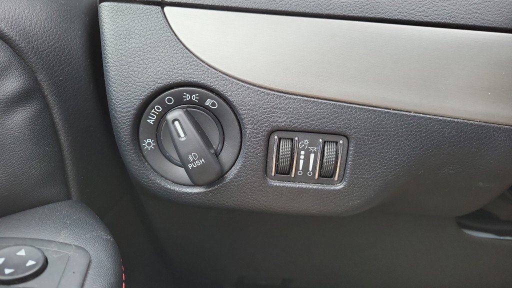 Used 2019 Dodge Grand Caravan GT image 27