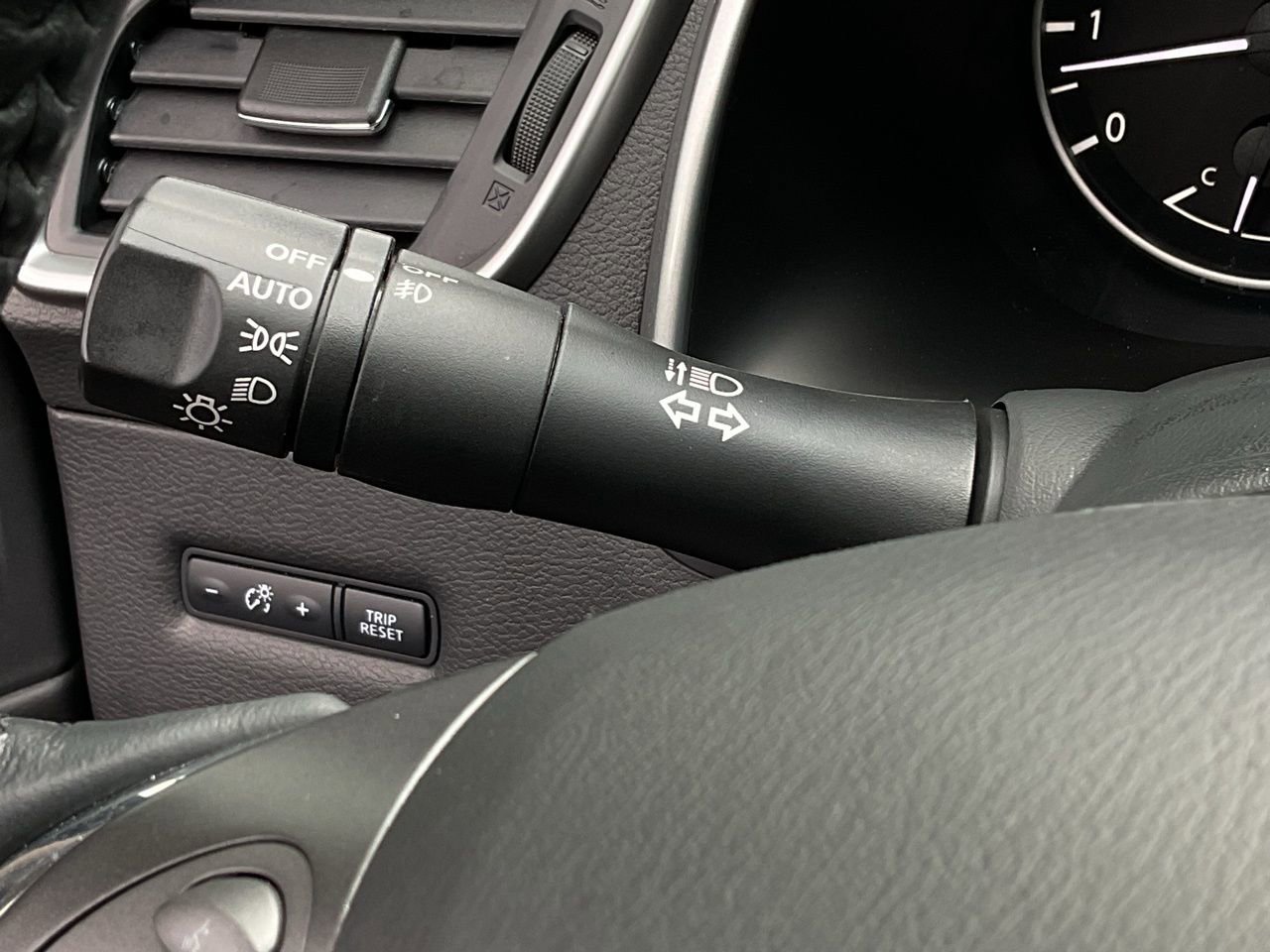 Used 2023 Nissan Murano Platinum w/ Cargo Package image 26