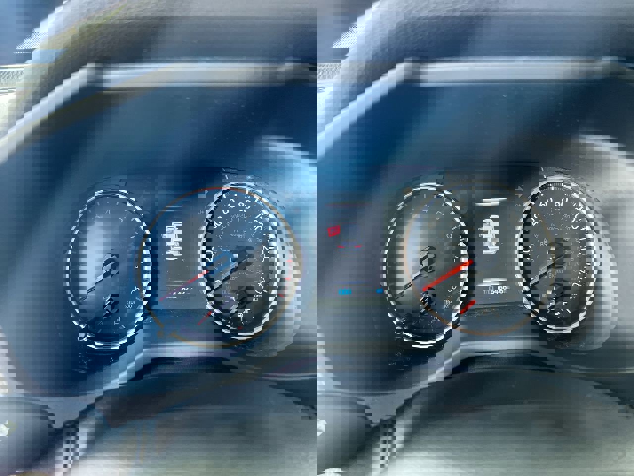 Used 2019 Toyota RAV4 XLE Premium image 18