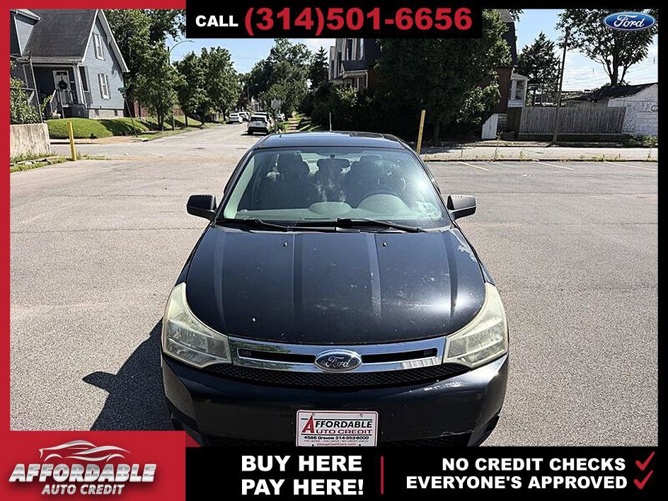 Used 2010 Ford Focus SE FWD image 5