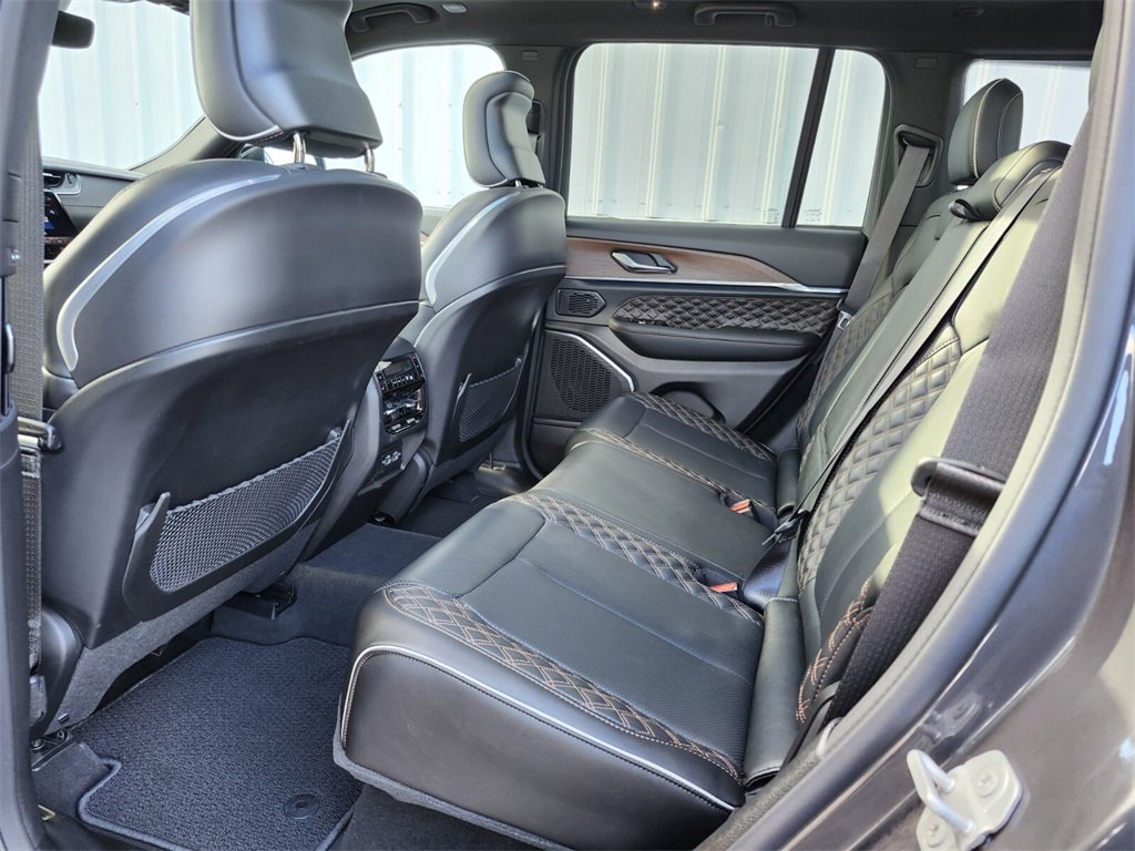 Used 2022 Jeep Grand Cherokee Summit image 13