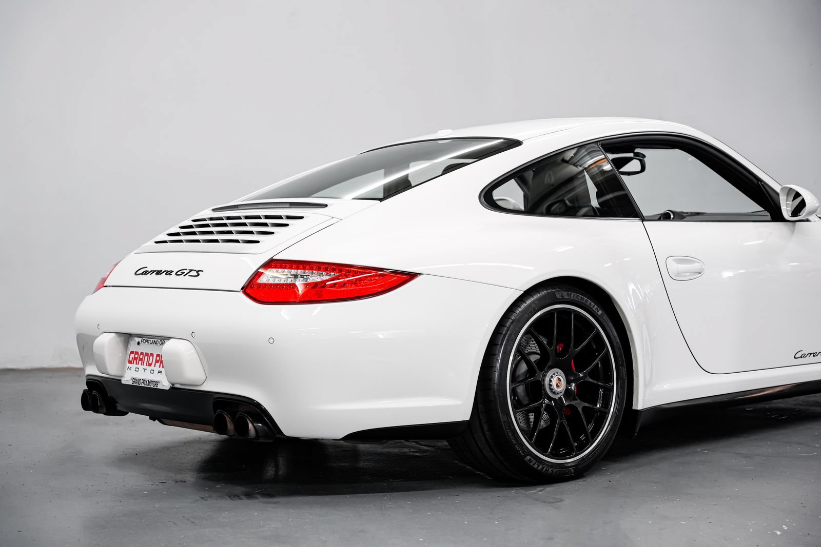 Used 2011 Porsche 911 Carrera GTS RWD image 35