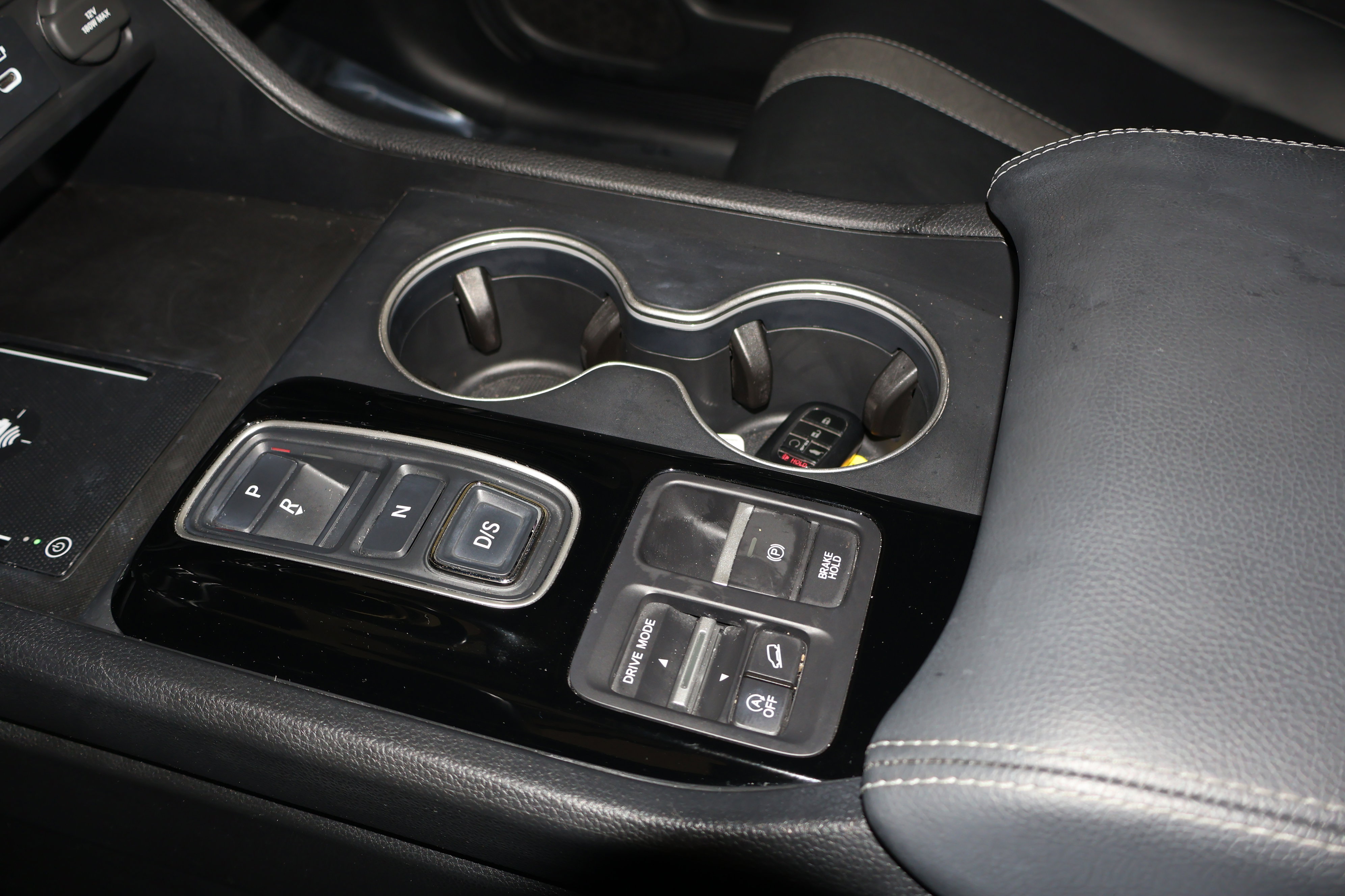 Certified 2025 Honda Pilot Touring image 32