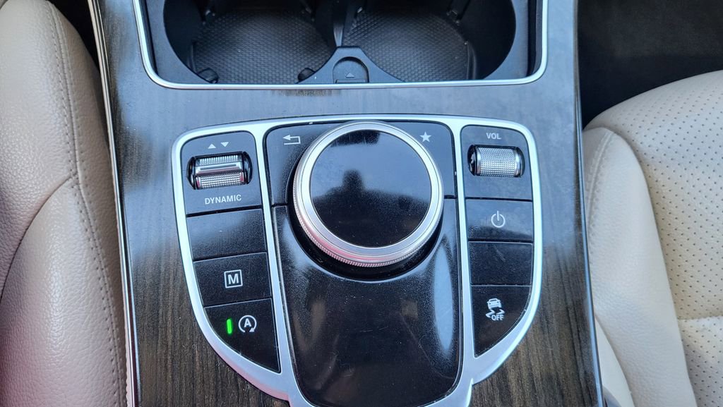Used 2018 Mercedes-Benz GLC 300 image 35