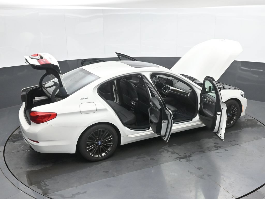 Used 2019 BMW 530e xDrive w/ Convenience Package AWD/4WD image 51