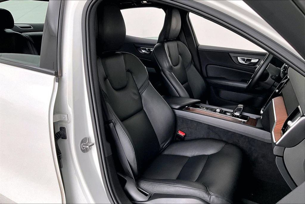 Certified 2023 Volvo S60 B5 Plus w/ Climate Package AWD/4WD image 8