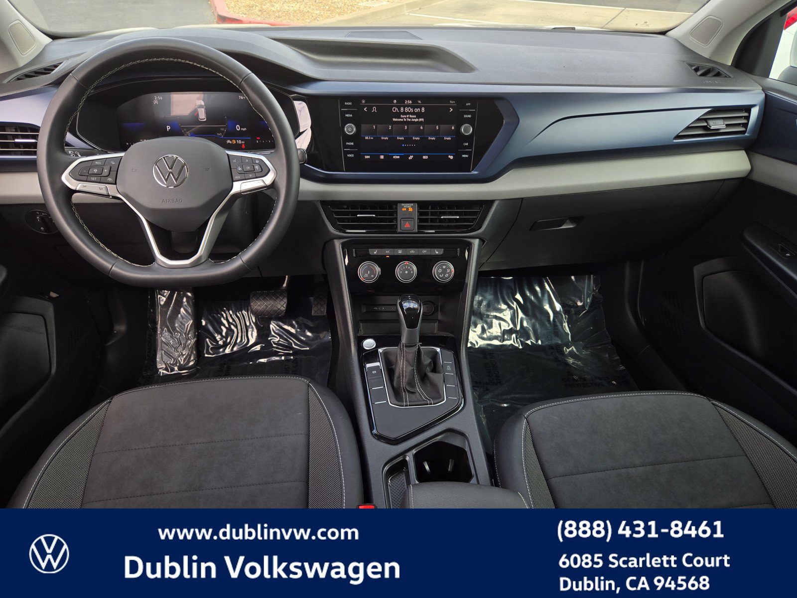 Certified 2023 Volkswagen Taos SE w/ Panoramic Sunroof Package FWD image 14