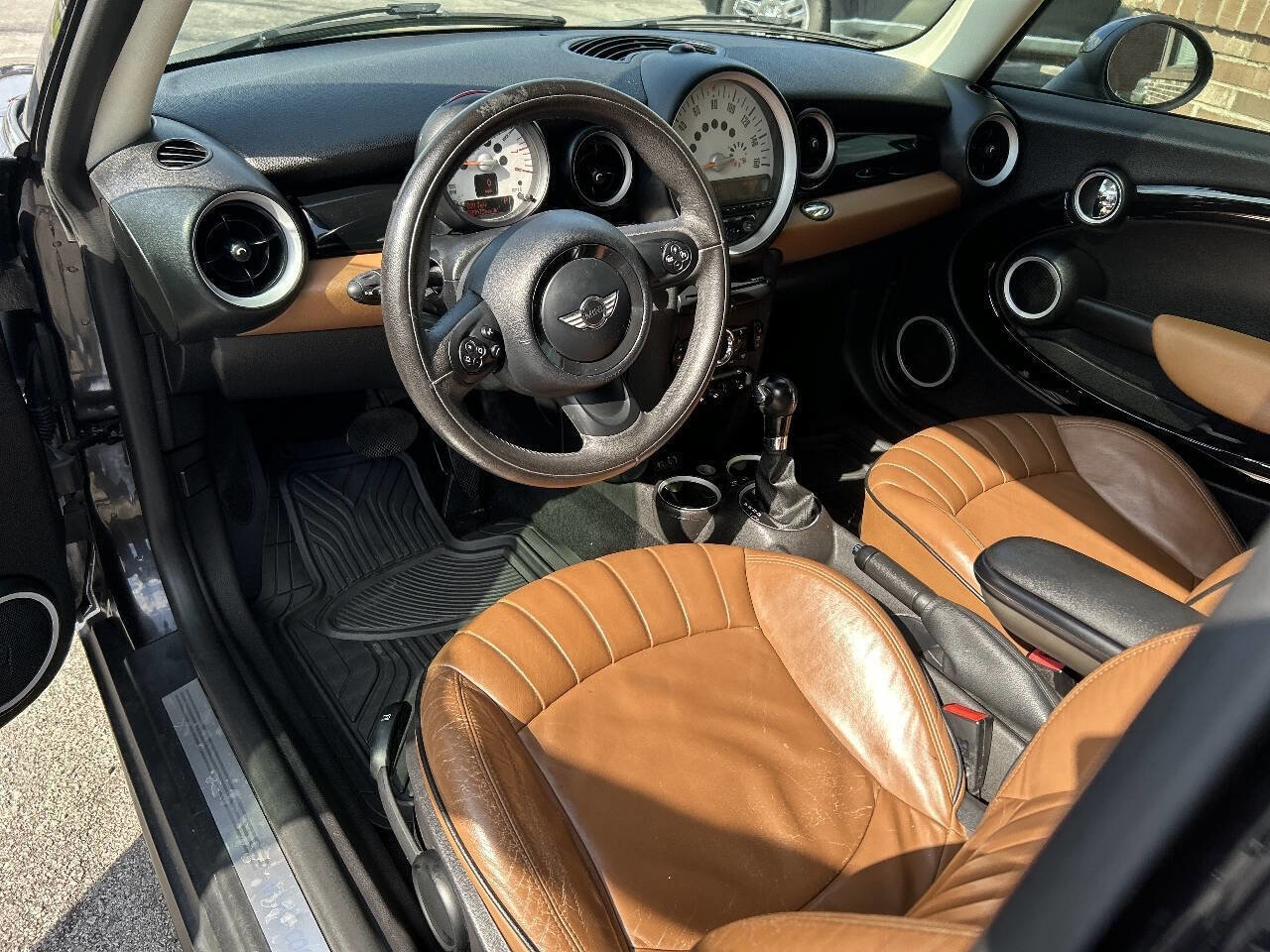 Used 2013 MINI Cooper Hardtop image 10