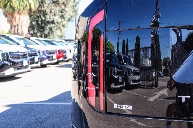 New 2027 Kia Telluride SX FWD image 17