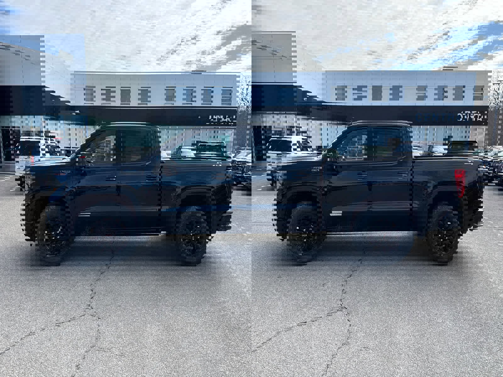 New 2026 GMC Sierra 1500 Elevation w/ Elevation Premium Package AWD/4WD image 4