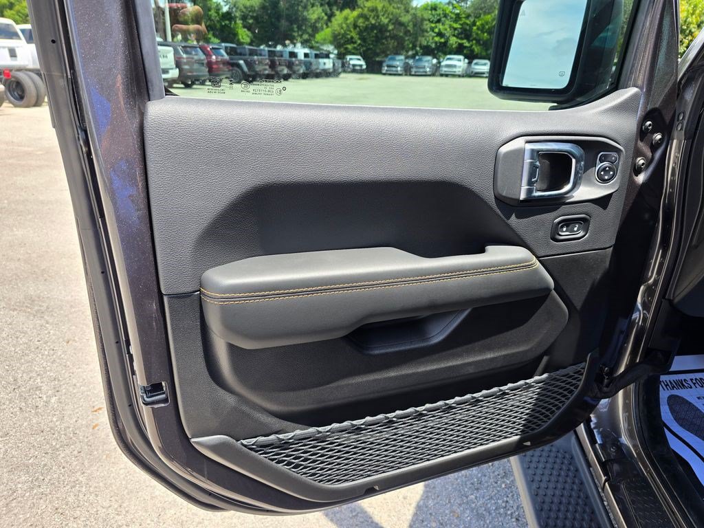New 2026 Jeep Wrangler Unlimited Sahara AWD/4WD image 14