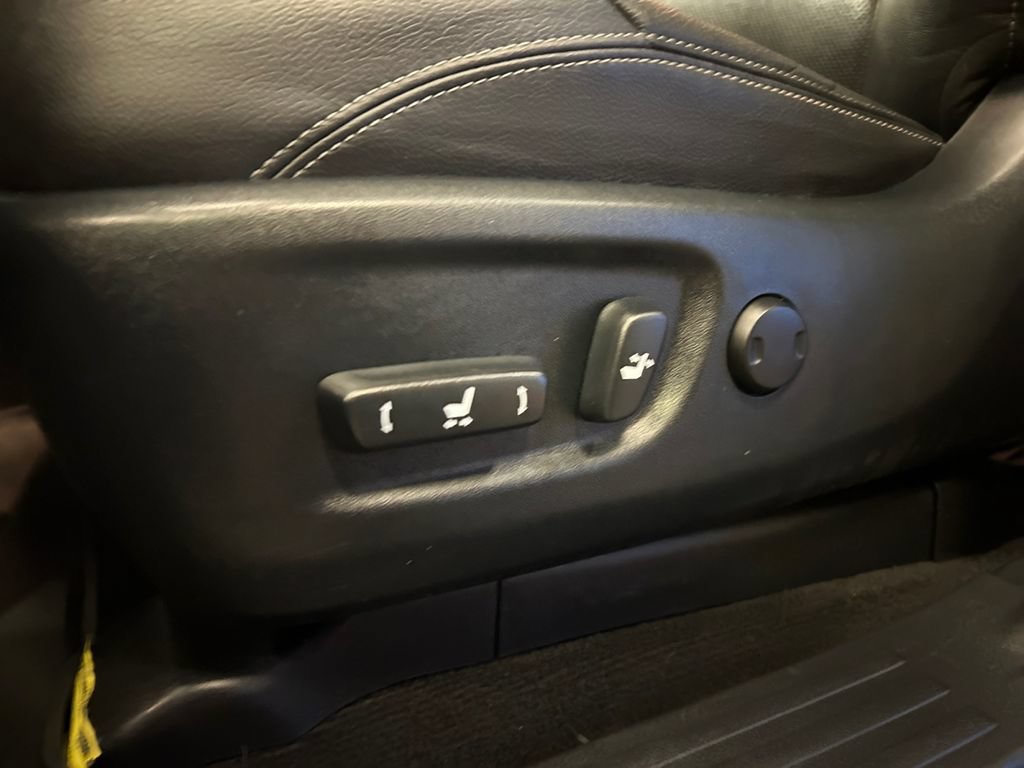 Used 2020 Toyota 4Runner Limited AWD/4WD image 22