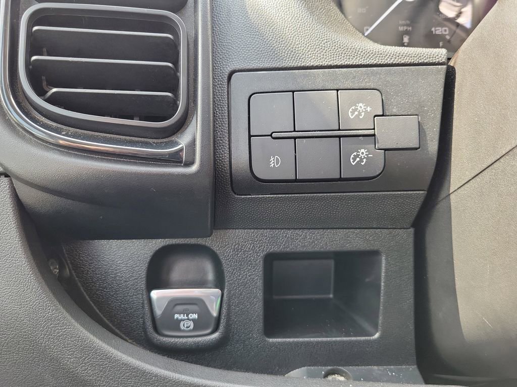 Used 2025 RAM ProMaster 2500 w/ Convenience Group FWD image 25