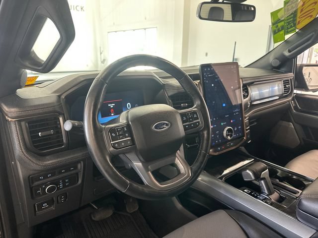Used 2022 Ford F150 Lightning Lariat AWD/4WD image 13