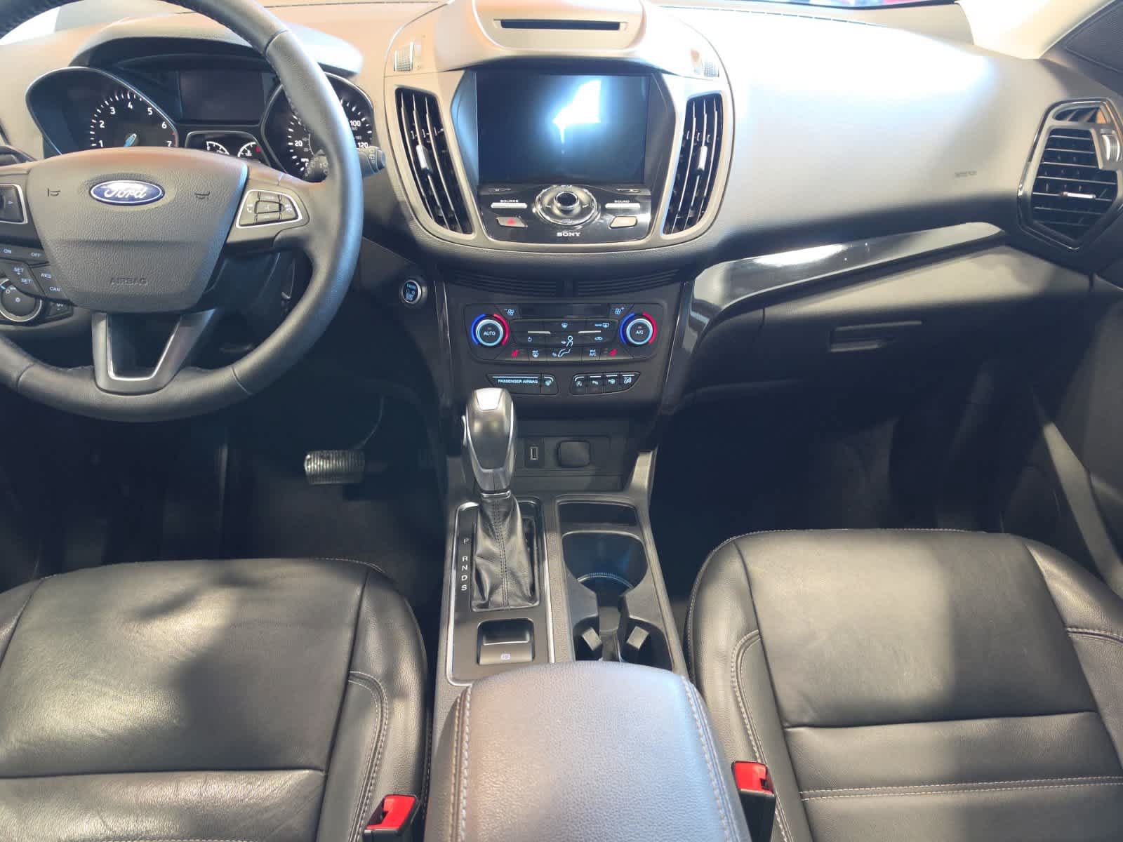 Used 2018 Ford Escape Titanium AWD/4WD image 30
