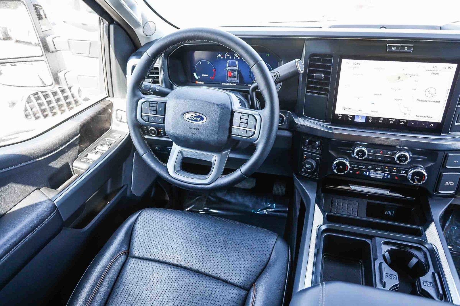 Used 2025 Ford F350 Lariat w/ Black Appearance Package AWD/4WD image 14