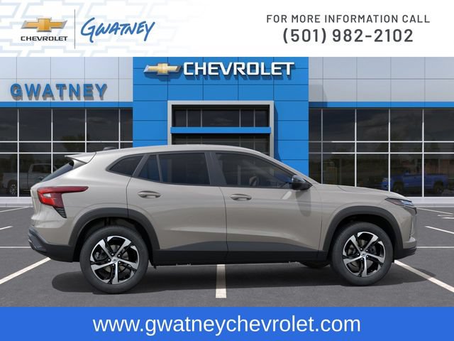 New 2026 Chevrolet Trax RS w/ Sunroof Package FWD image 5