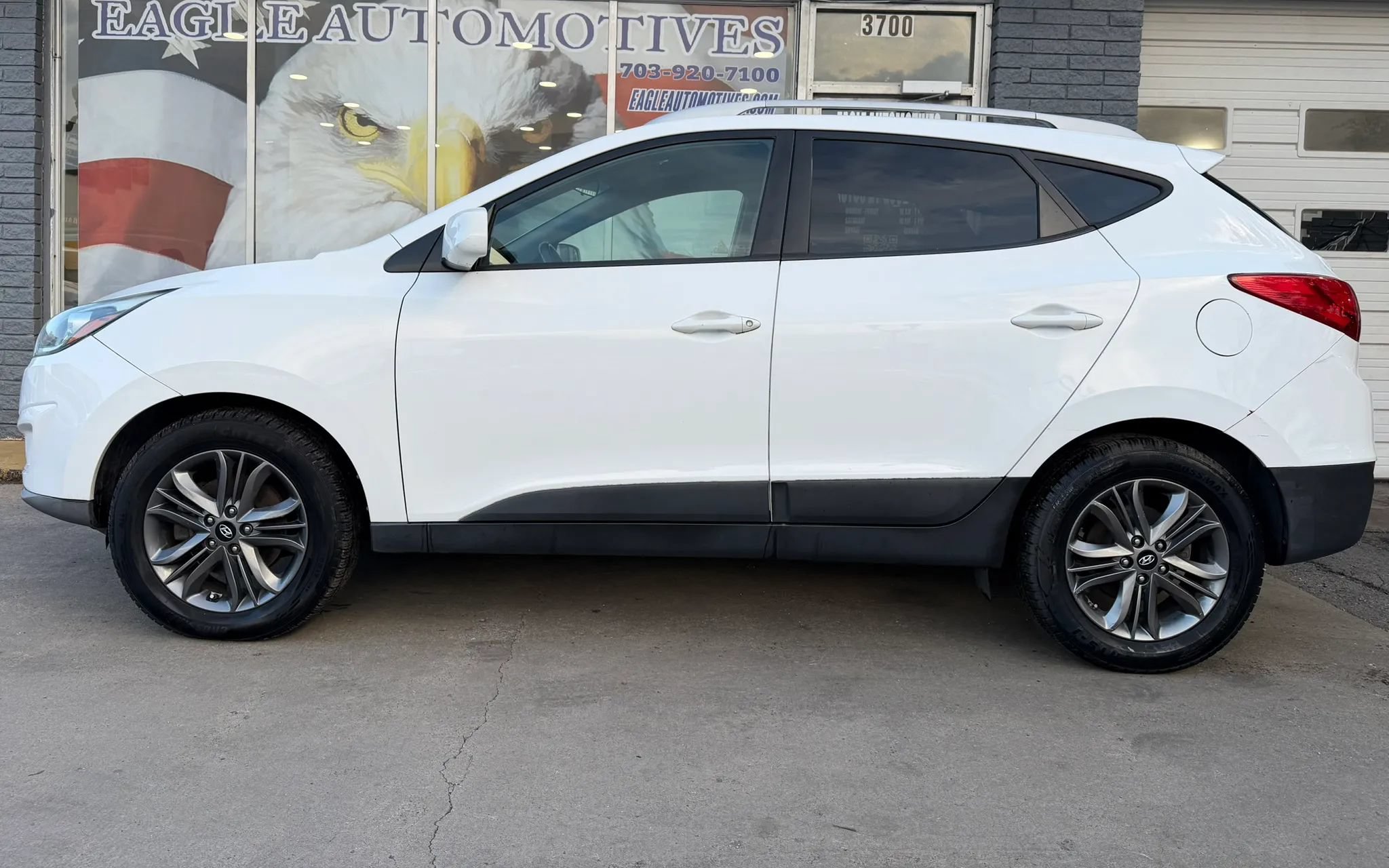 Used 2015 Hyundai Tucson SE AWD/4WD image 6
