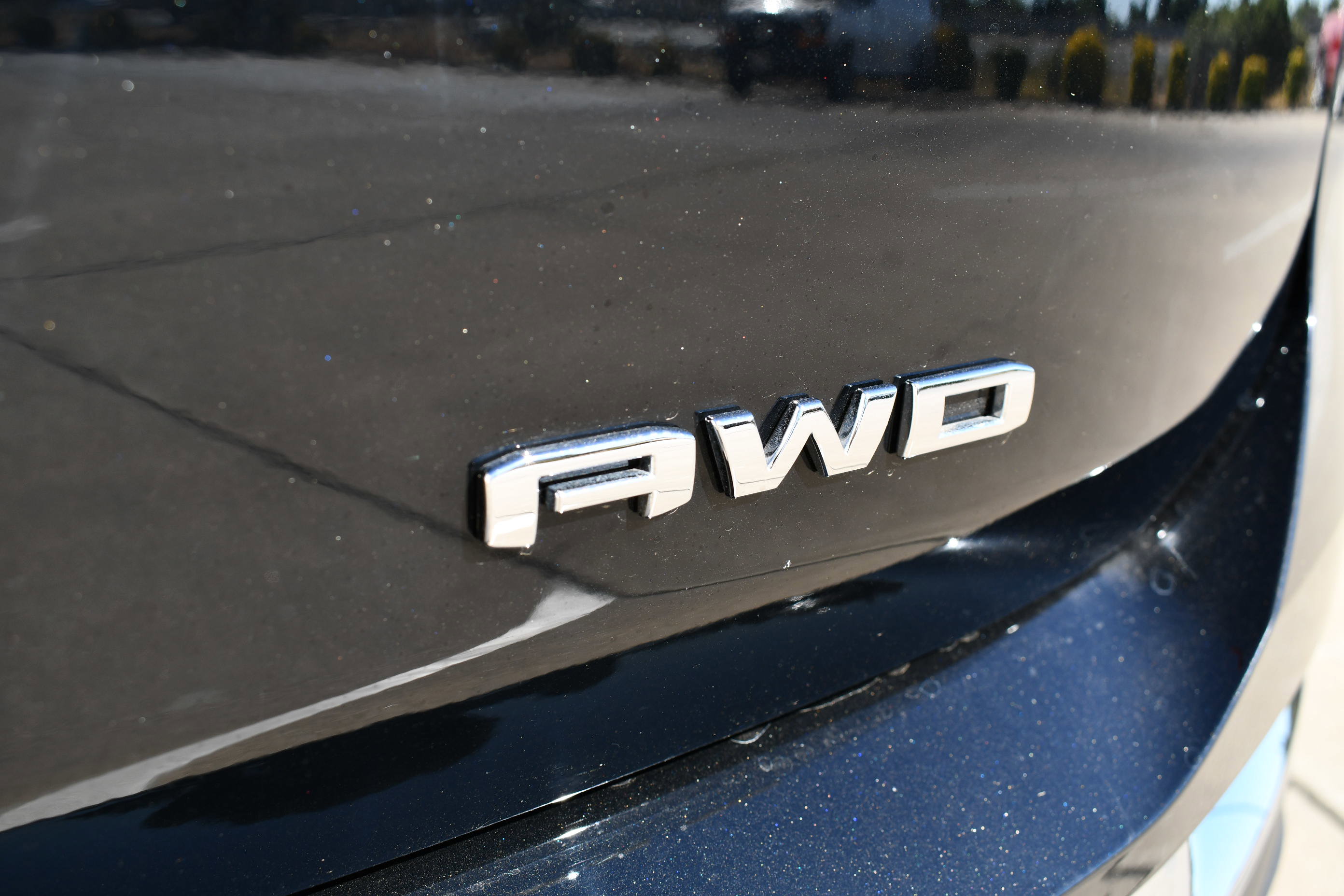 Used 2024 GMC Terrain SLT image 11