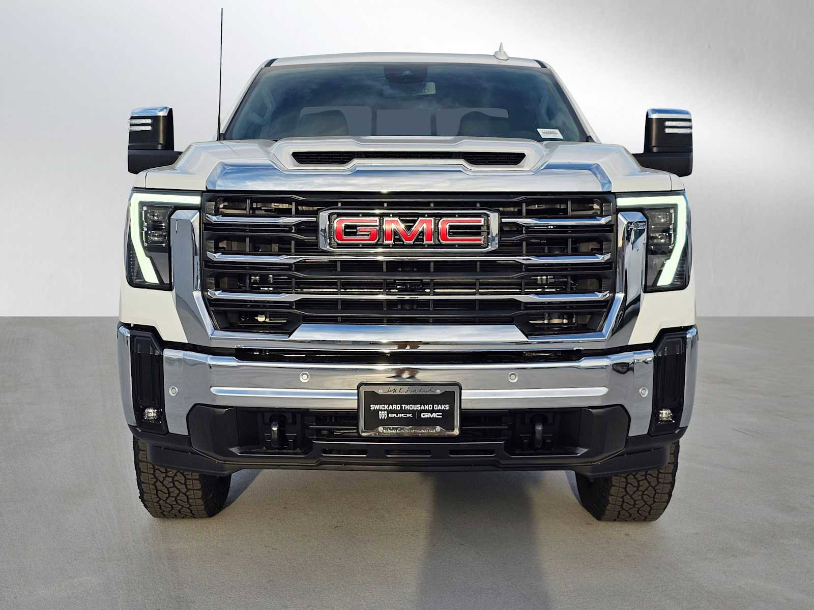 New 2026 GMC Sierra 2500 SLT w/ SLT Convenience Package image 8