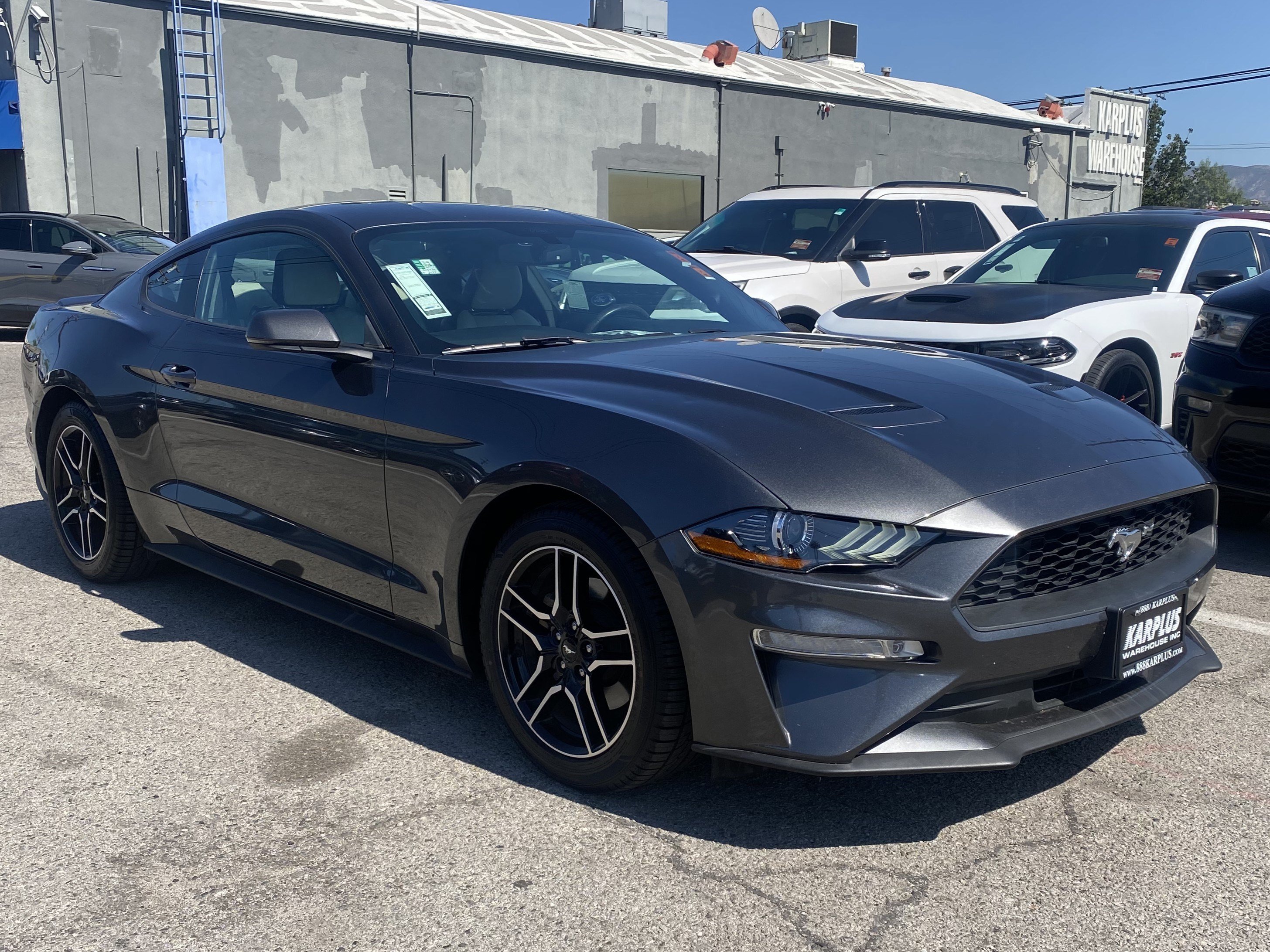 Used 2018 Ford Mustang Premium RWD image 8