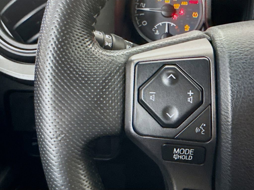 Used 2019 Toyota Tacoma TRD Off-Road RWD image 11