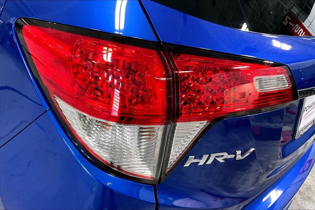 Used 2020 Honda HR-V Touring image 29