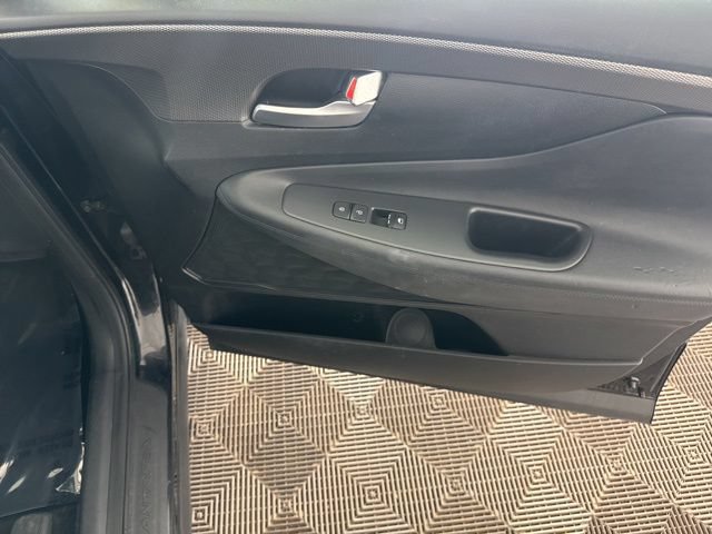Used 2019 Hyundai Santa Fe SE FWD image 19