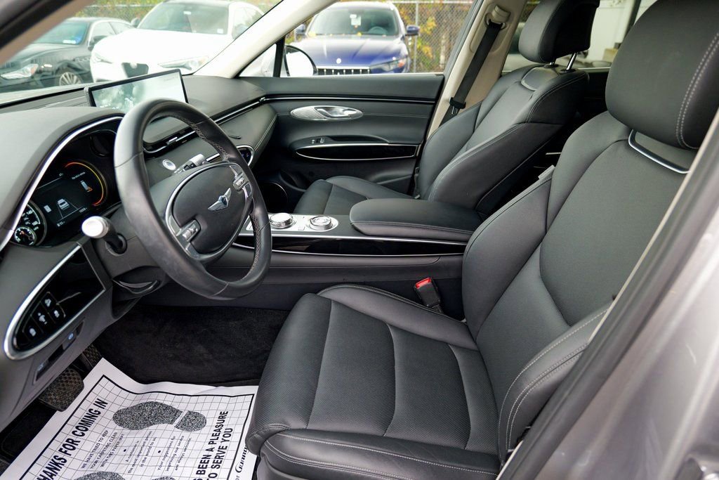 Used 2025 Genesis GV70 2.5T image 25