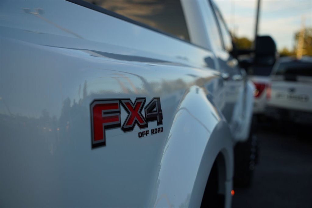 Used 2024 Ford F450 Platinum w/ FX4 Off-Road Package image 47
