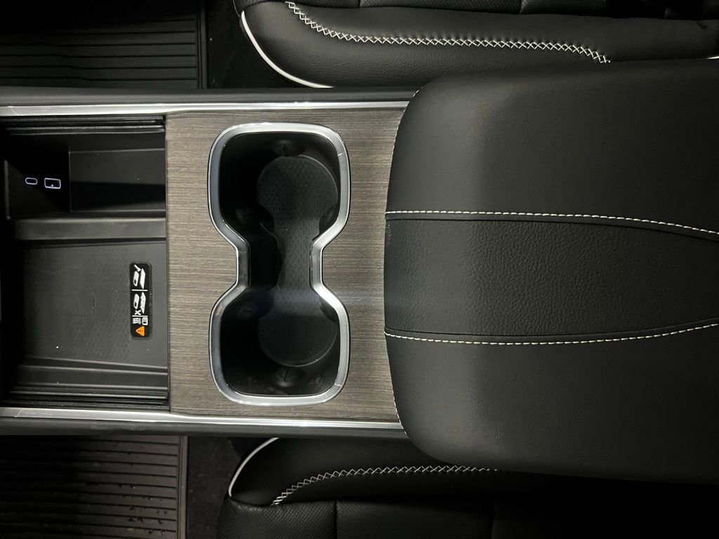 New 2026 GMC Acadia Denali w/ Super Cruise Package image 21