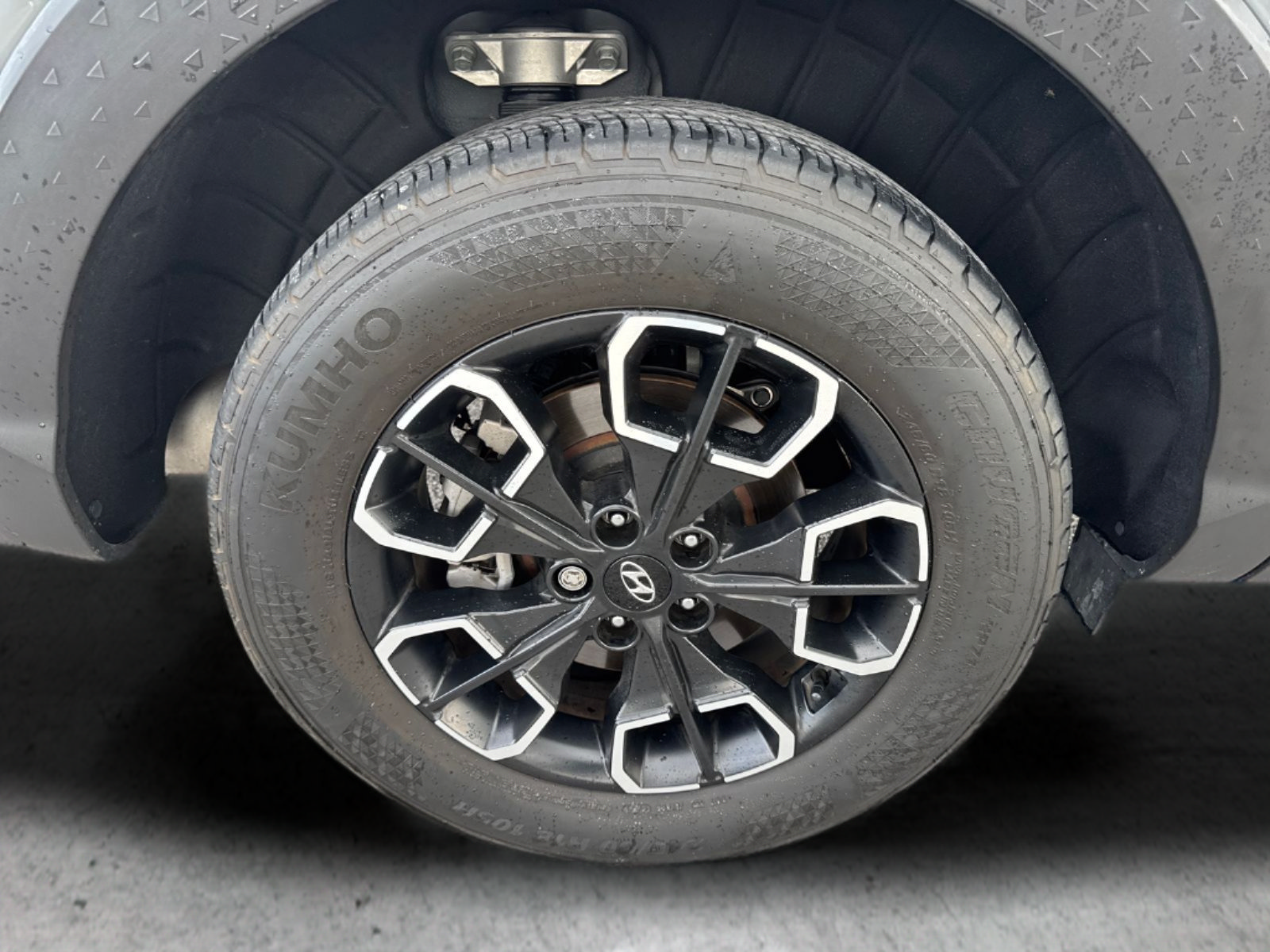 Used 2023 Hyundai Santa Cruz SEL w/ Cargo Package FWD image 16