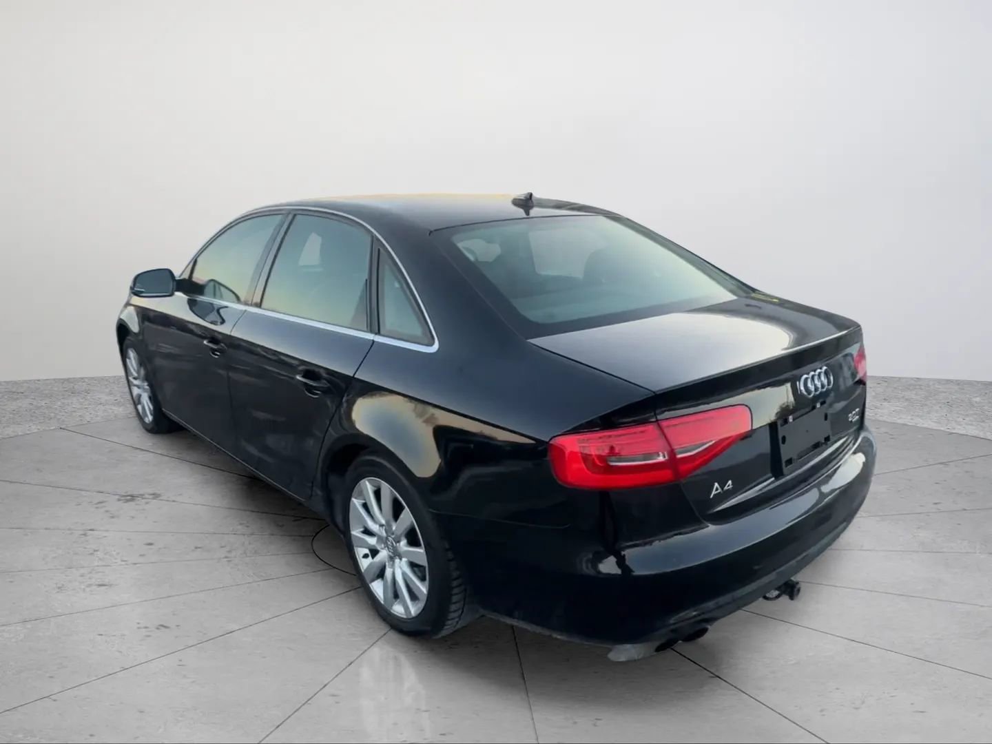 Used 2013 Audi A4 2.0T Premium w/ Convenience Pkg image 3