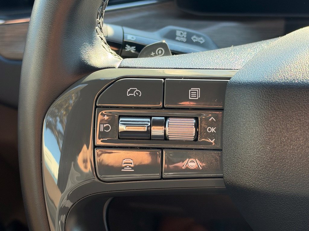 Used 2024 Kia EV9 Land AWD/4WD image 24