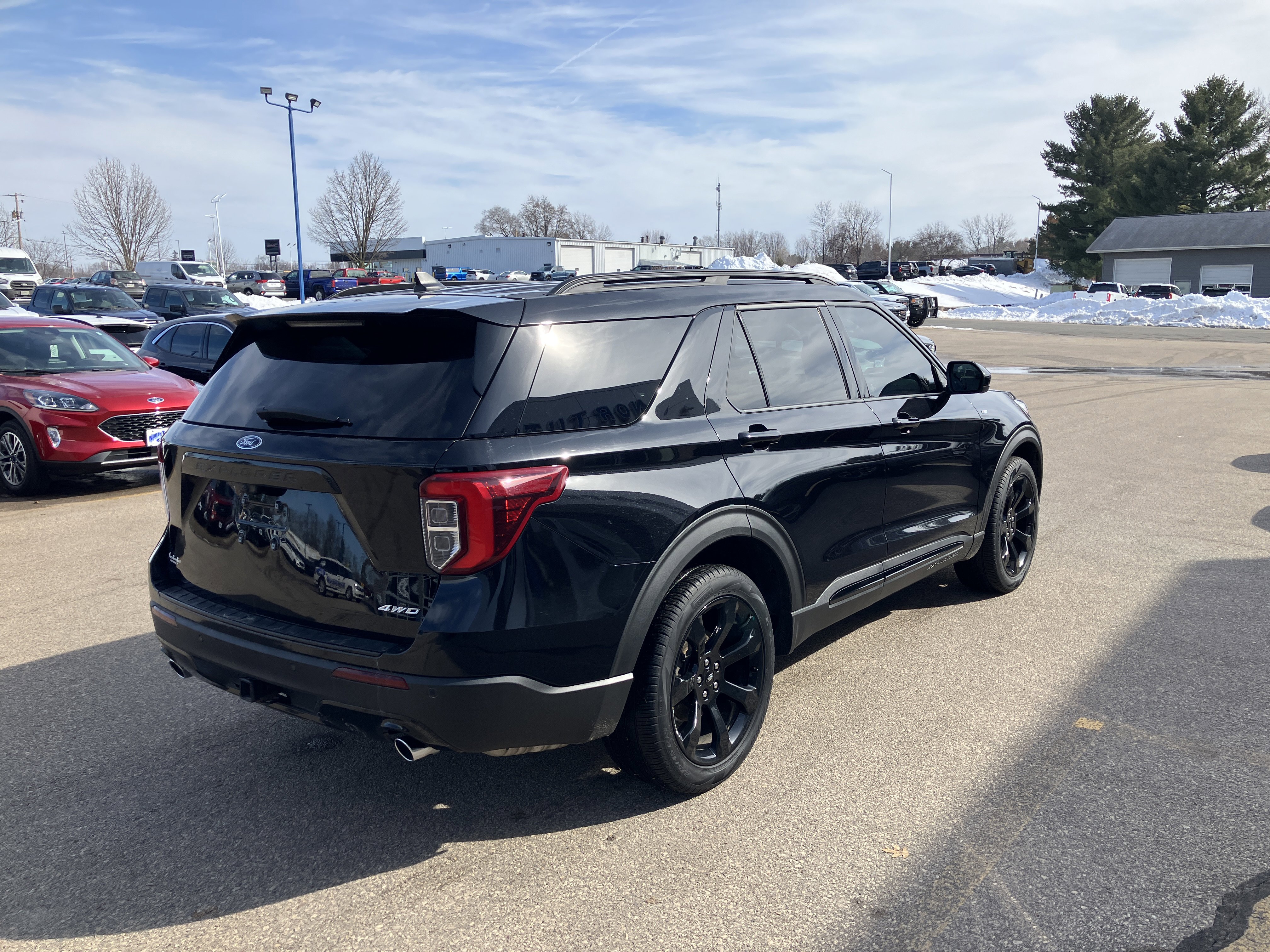 Used 2023 Ford Explorer ST-Line w/ Class IV Trailer Tow Package AWD/4WD image 6