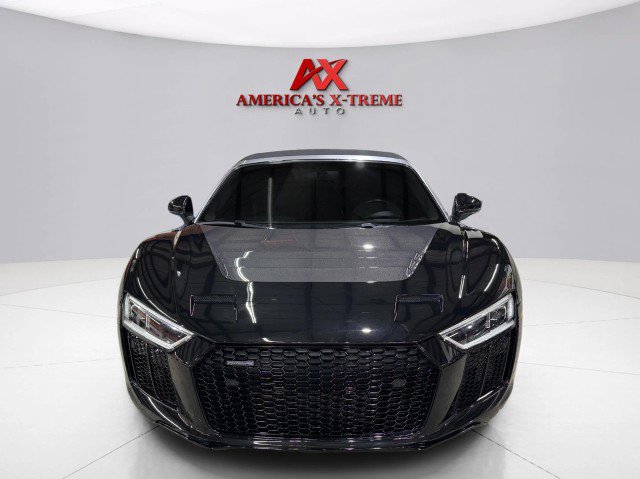 Used 2017 Audi R8 V10 w/ Carbon Exterior Package image 8
